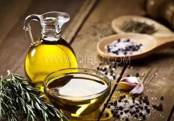 怎樣健康的選擇食用油？企鵝糧油機械為您簡單講述(圖1)